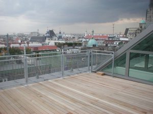 Geländer an Dachterrasse